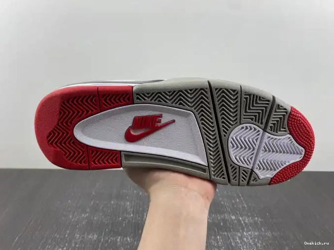 One Kick CL1184-146 Retro 4 The What Jordan 0602